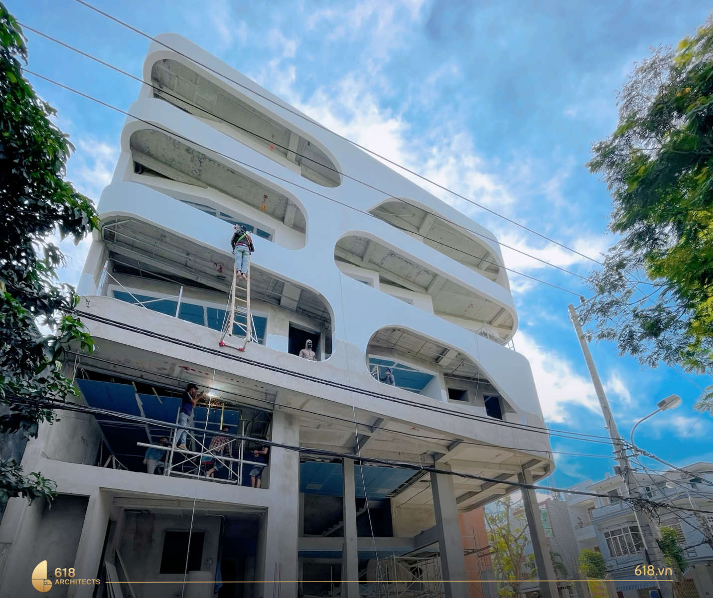 Đội ngũ thiết kế & thi công sẽ đảm bảo công trình được tối ưu chi phí và tiến độ